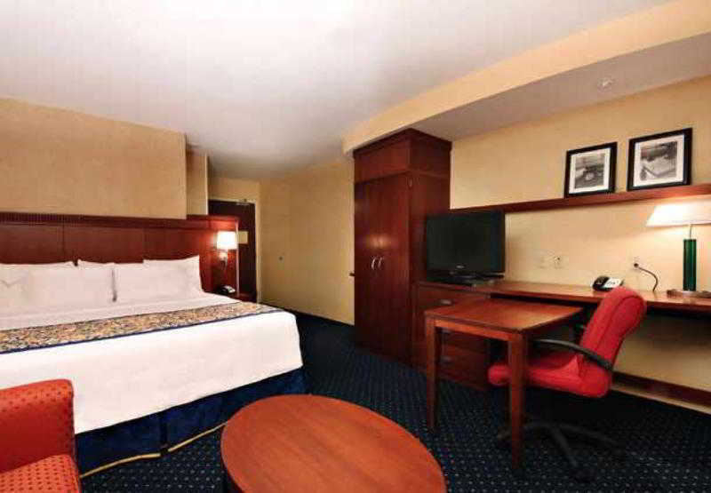 Courtyard By Marriott Las Vegas Stadium Area Номер фото