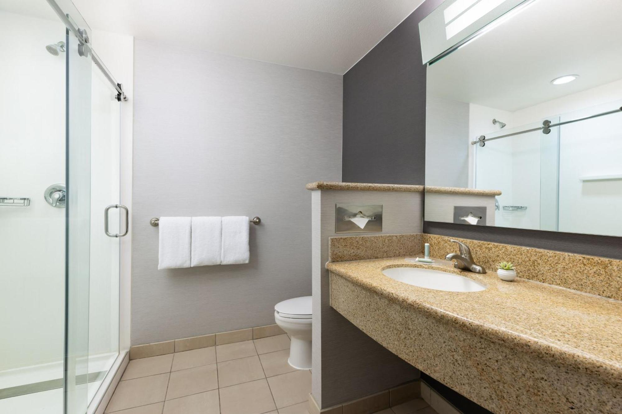 Courtyard By Marriott Las Vegas Stadium Area Екстер'єр фото