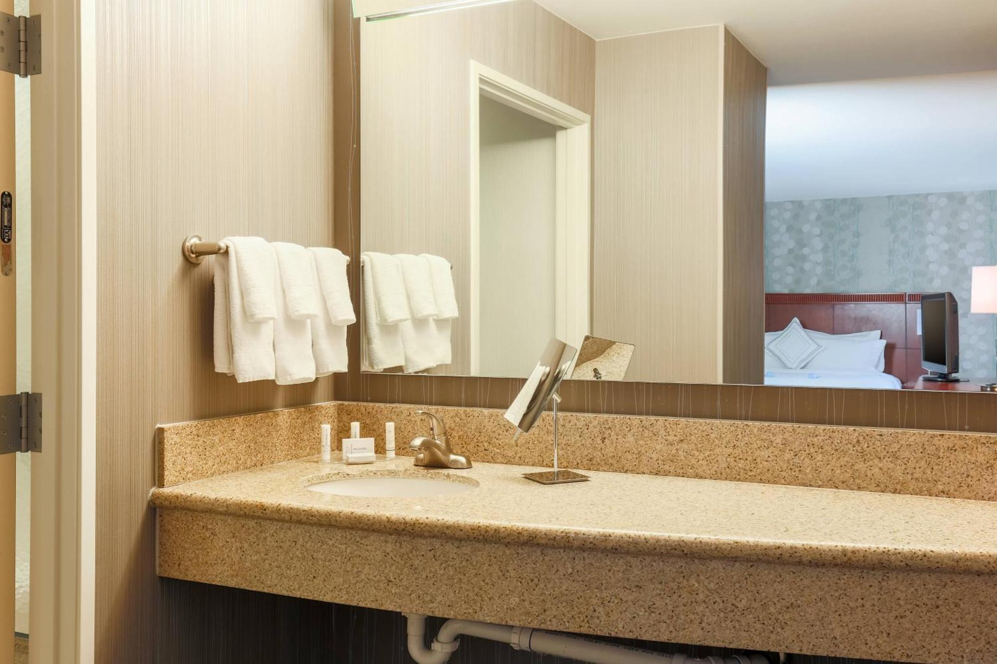 Courtyard By Marriott Las Vegas Stadium Area Екстер'єр фото