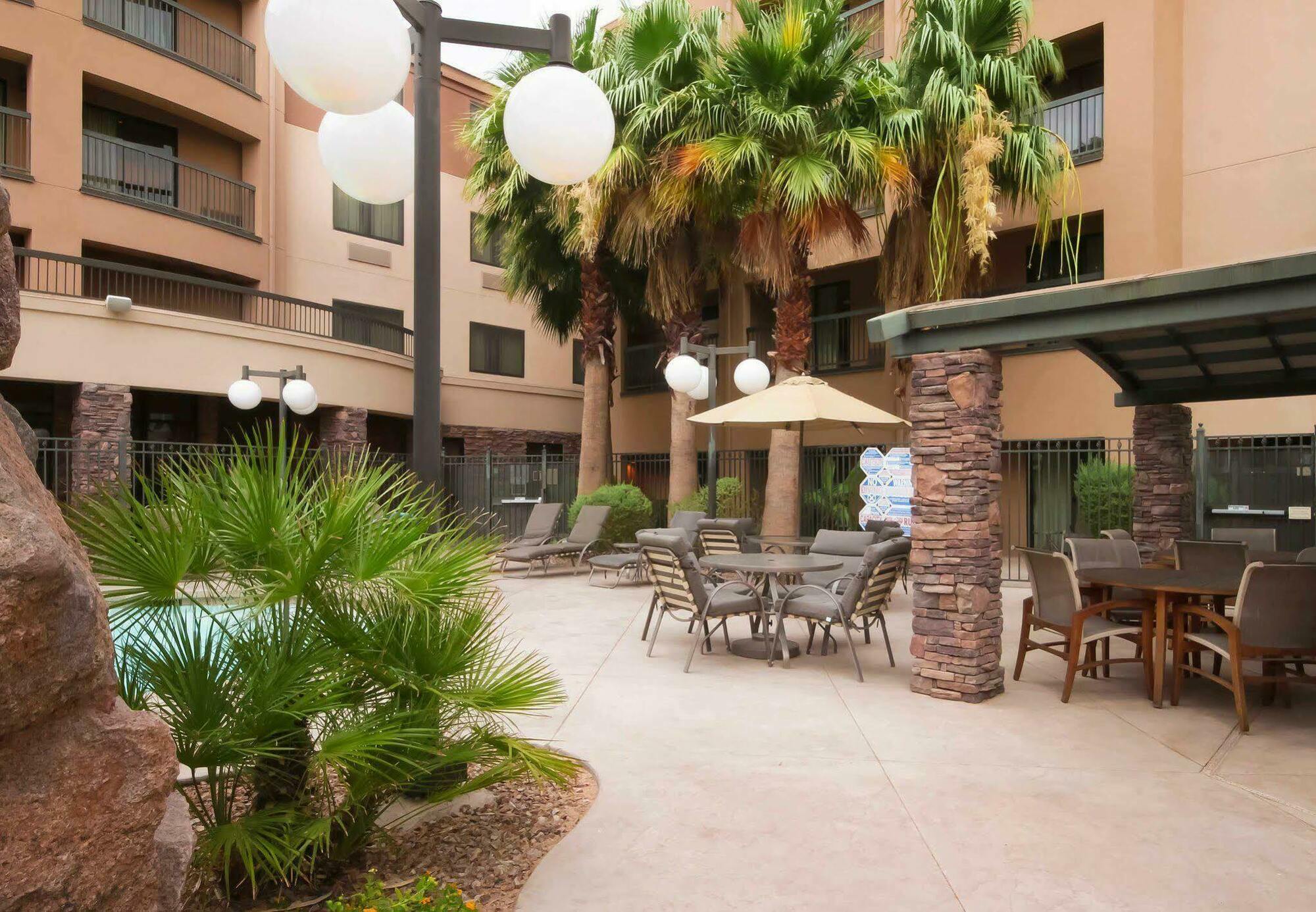 Courtyard By Marriott Las Vegas Stadium Area Екстер'єр фото